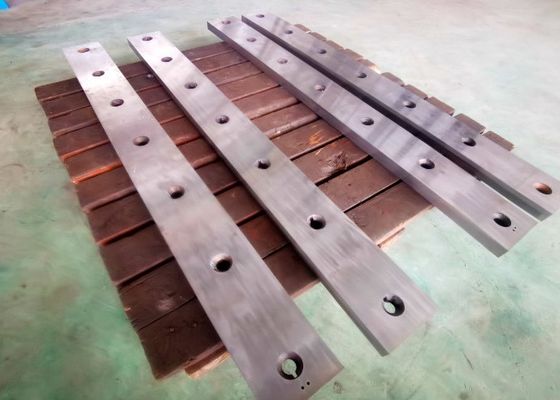 十字の打抜き機のためのステンレス鋼の薄板金のせん断の刃のギロチンのナイフ